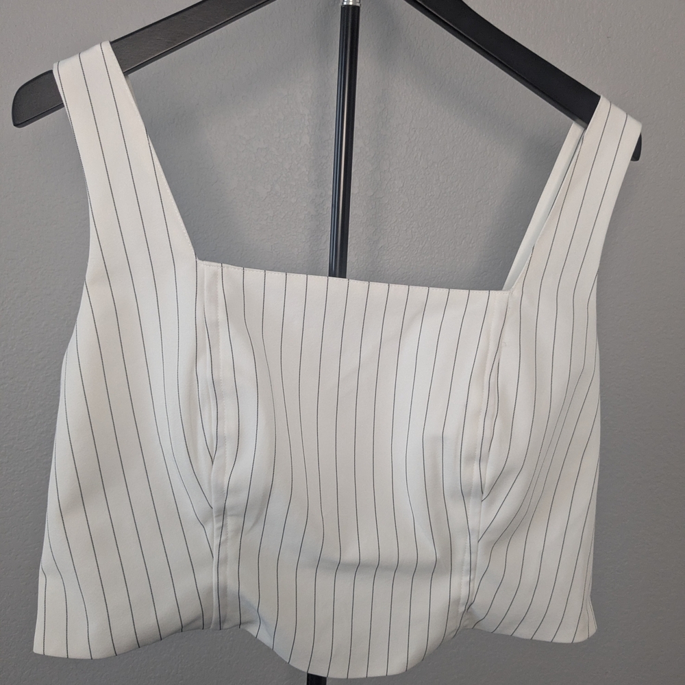 19 Cooper White Pinstripe Crop Top